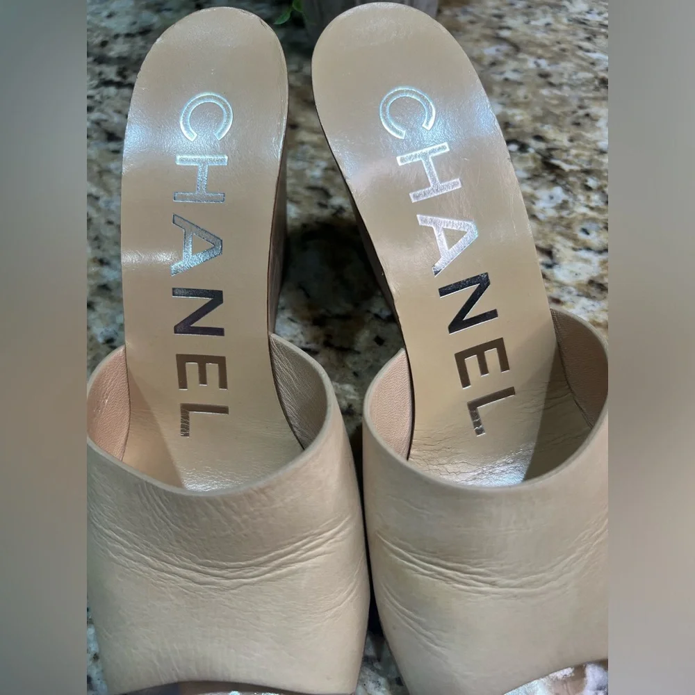 CHANEL Cream Leather Open Toe Wooden Wedges Mules 37